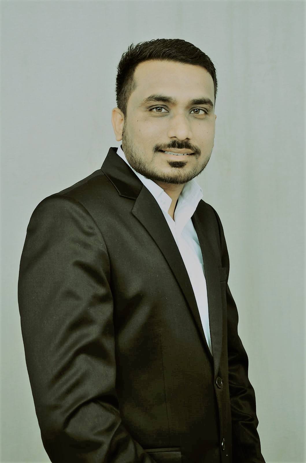 Paresh Vaniya
